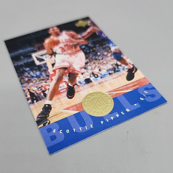 Scottie Pippen 1995 Upper Deck Chicago Bulls #167 Basketball Gold Trading Card - Picture 4 of 7